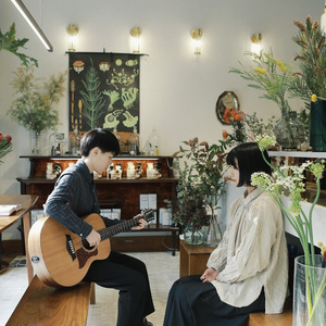 裸体性感美女酒后背糟蹋视频
